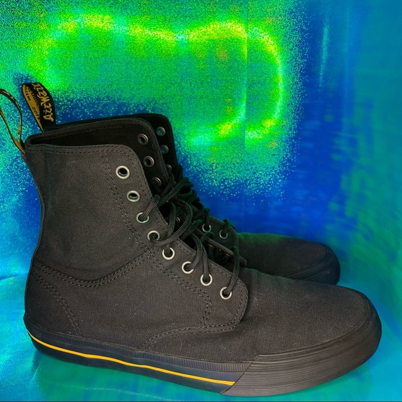 Dr Martens Winsted 8 Eye High Top Boots 